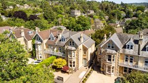 Photo 25- click for photo gallery